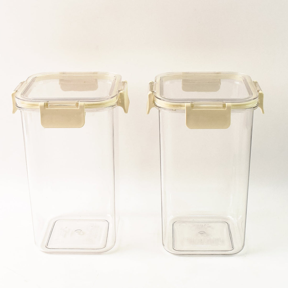 Multipurpose dry airtight storage container set from Apex
