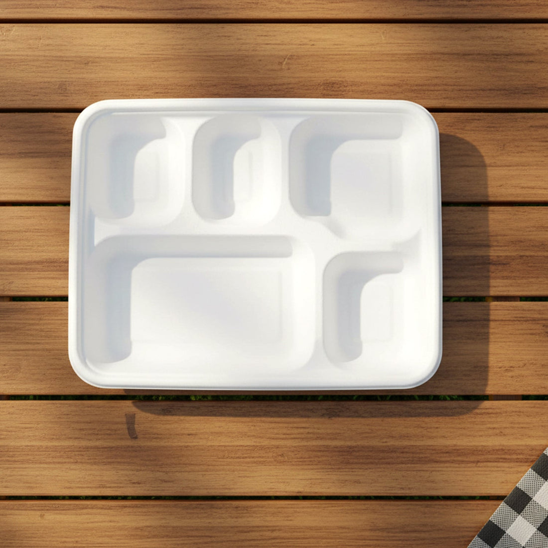 Leak-resistant compartments of eco-friendly sugarcane fiber meal tray